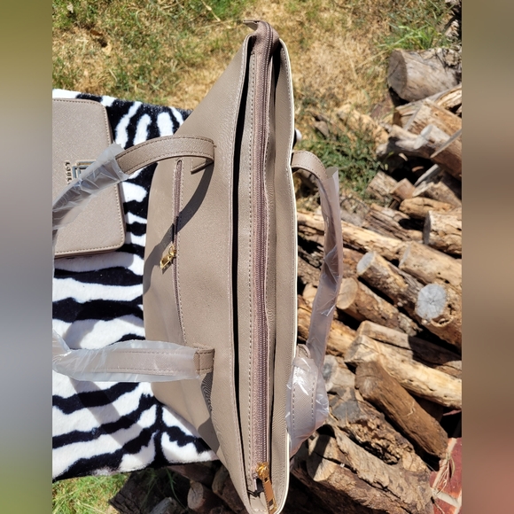 NWOT 2 Pc Bundle-Loulu large purse/handbag and wallet - Picture 9 of 12